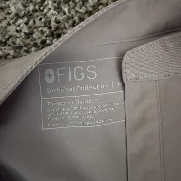 Figs Gray Scrub Set - Picture 2 of 3